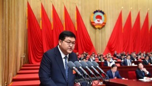 1月22日,政协甘肃省十三届二次聚会第二次全体聚会在兰州举行,甘肃省工商联副主席、农工党省委会生态情形专委会主任、尊龙抖圈官网节水集团董事长王浩宇作为8名委员之一受邀作大会讲话。。。。。。